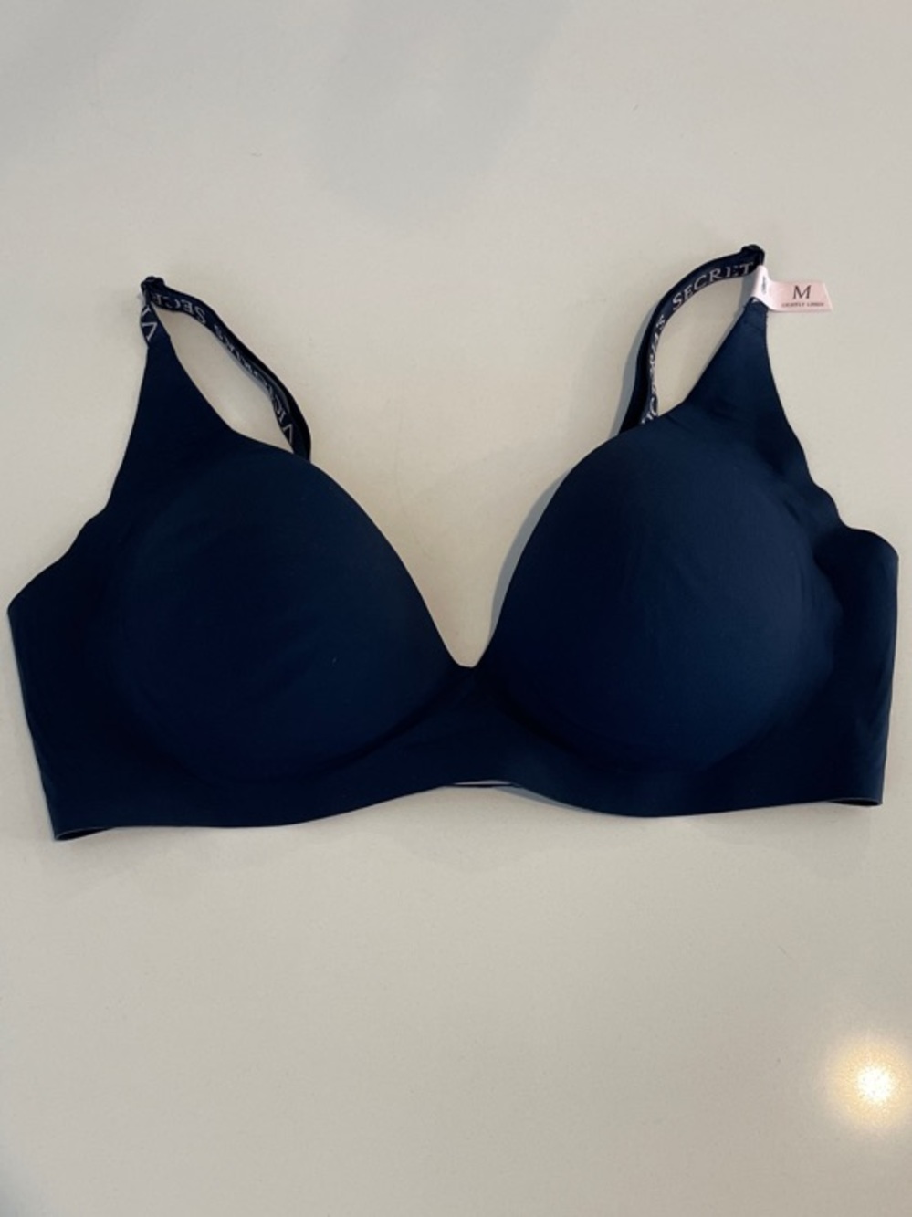 Victoria's Secret Navy Seamless Moulded Bra with Branded Straps • Medium